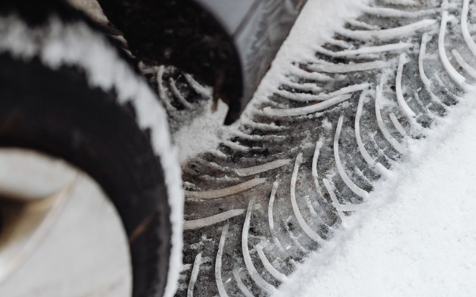 De beste winterbanden kiezen: waar het écht om gaat